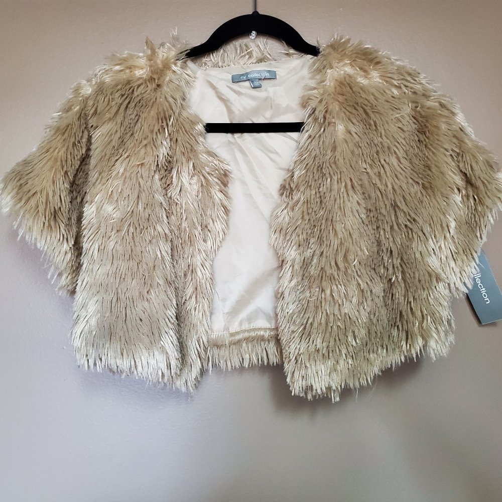 NY COLLECTION LONG FUR CAPE